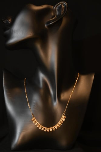 عقد ياسمينه عيار 21