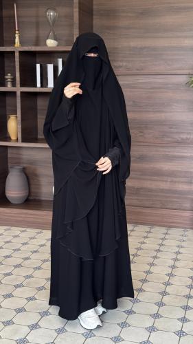 A head covering fixed with a cover