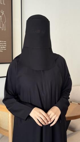 Makeup niqab the cover