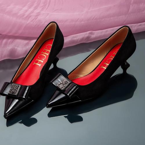 جزمة نسائية