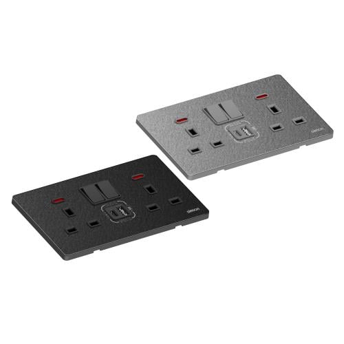 أورا مقبس ثلاثي (13A) مع شاحن USB- أكريليك بملمس ج...