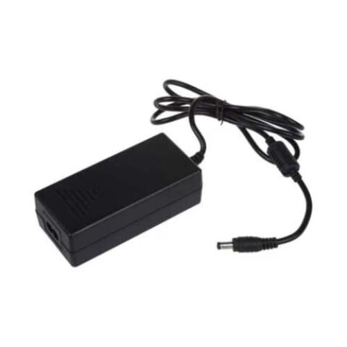 مصدر طاقة 5 أمبير 12 فولت