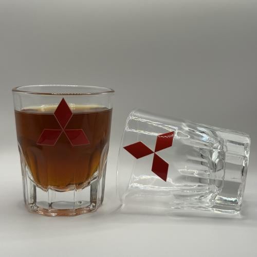 6 بيالات شاي (ميتسوبيشي)