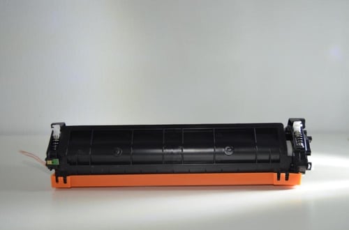 حبر طابعه ليزر اسود ,للطابعات (اتش بي HP) موديل CB...