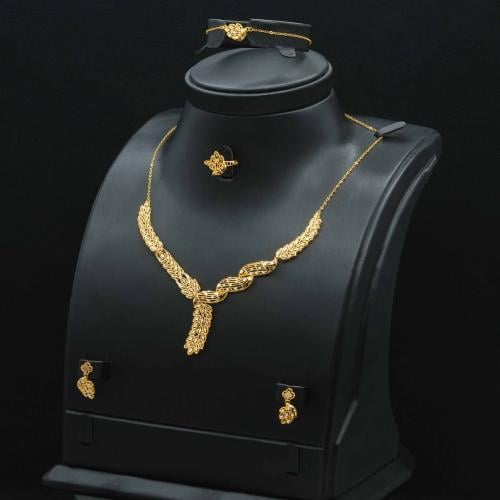 طقم ذهب عيار 21 (S7581)