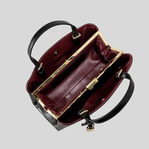 شنطة بيوند فريم- أسود