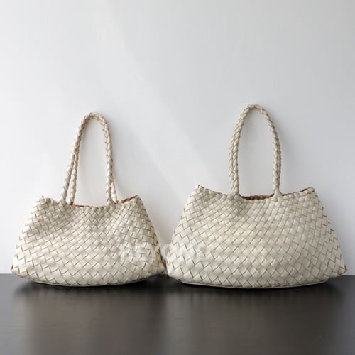 شنطة لونا لوكس – أبيض لؤلؤي – ميديم