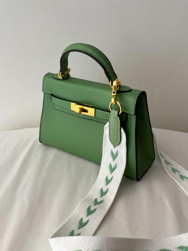 شنطة بيوند مودرن كيلي ستايل - فيرن (اخضر)