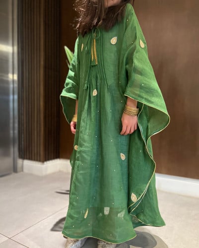 Maxi dress with embroidery