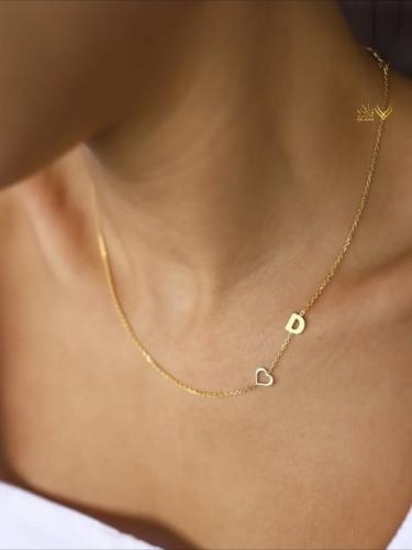 قلاده حرف الحب