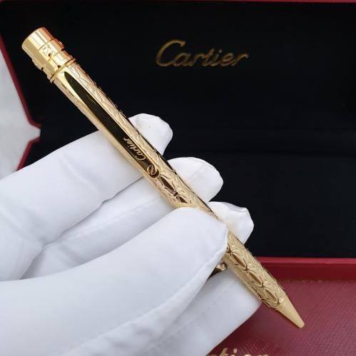 قلم كارتير بالاسم-بصمة الفخامة في يدك