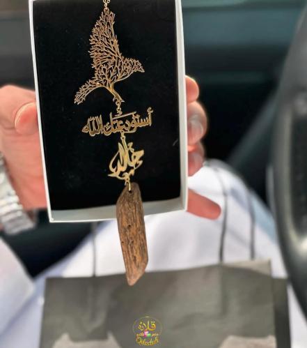 تعليقة سياره شكل الصقر