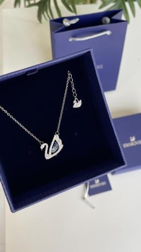 عقد الأناقة الأزلي من سواروفسكي