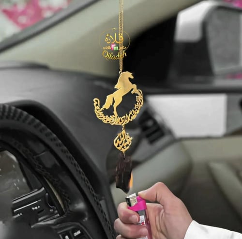 تعليقة سياره شكل الحصان