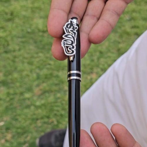 قلم رجالي مبطن ليزر تصميم على الطلب