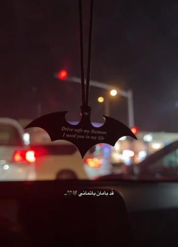 تعليقة سيارة بتصميم شعار باتمان - نقش حسب الطلب"