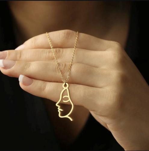 قلادة فن يتحدث عن جمالك - قلادة الوجه العصرية