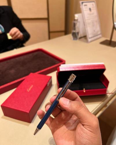 قلم كارتير بالاسم-بصمة الفخامة في يدك