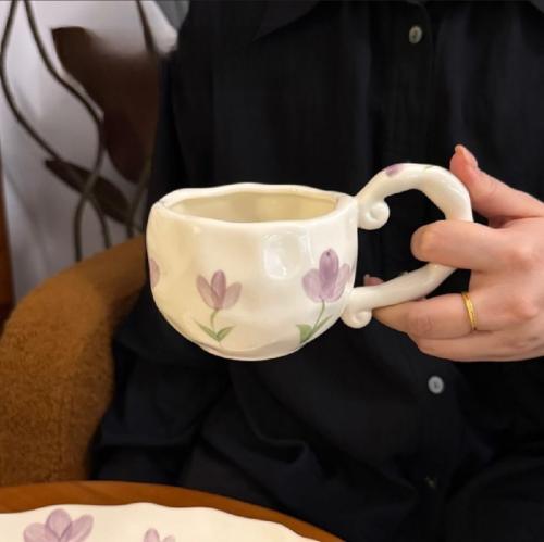 كوب سراميك بمسكه