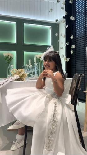 فساتين اطفال فاخرة