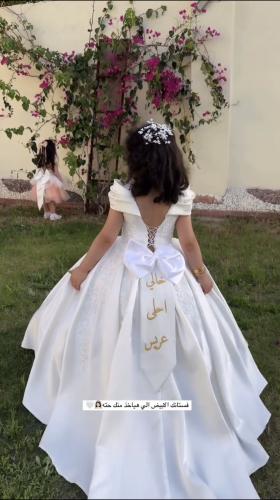 فساتين اطفال فاخرة