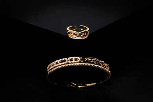 اسواره مع خاتم زركون