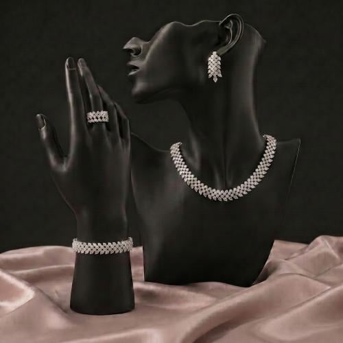 Zircon set with diamond precision