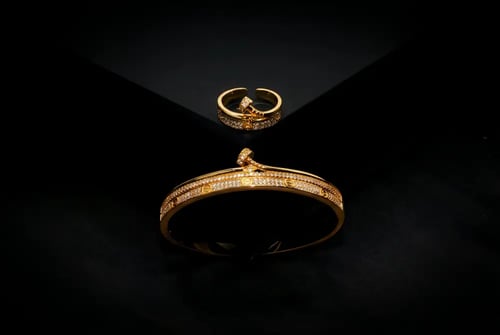 اسواره مع خاتم زركون