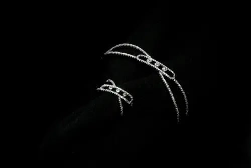 اسواره مع خاتم زركون