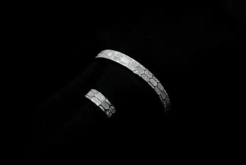 اسواره مع خاتم زركون