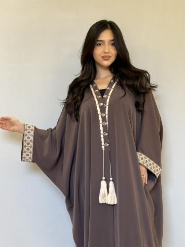 Abaya, crepe fabric, decorated on the chest with embroidery