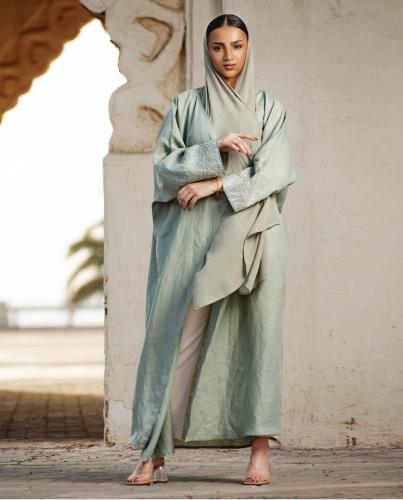 Linen abaya with crystal sleeves