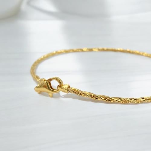 اسوارة ذهب صافي تصميم مبروم عيار 18 الوزن 2.8 جرام