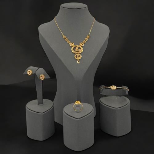 طقم ذهب لكزس عيار 21 ذهب صافي بوزن 9.63 جرام