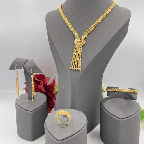 طقم ذهب عيار 21