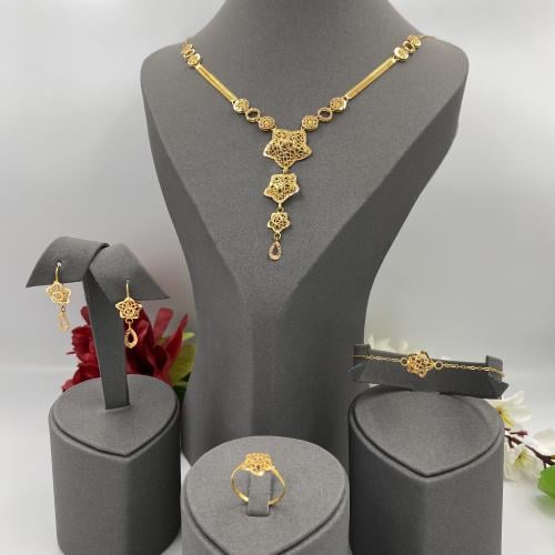 طقم ذهب عيار 21