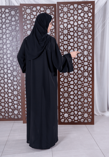 طقم نواعم كرستال حاشية 2025