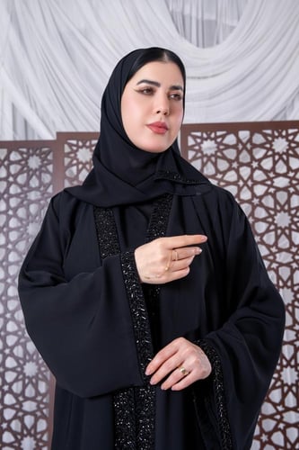 طقم البشت الملكي 2026