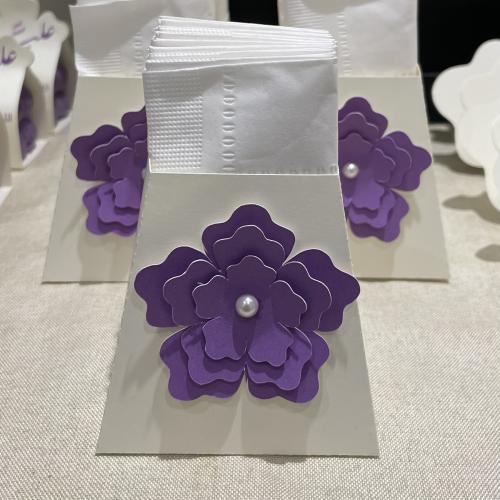 منديل هرمي لون الورده