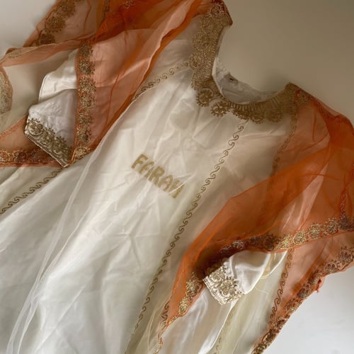 جلابيه تفته مع تور تطريز مقاس 4 سنوات