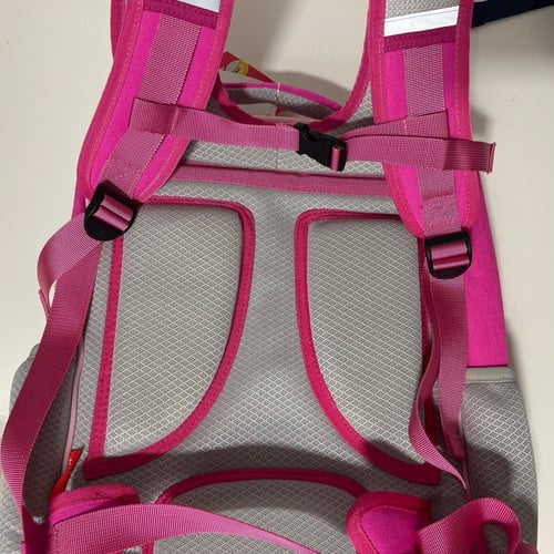 شنط مدرسيه للمتوسط وثنوي بحجم كبير مع اضافه الاسم