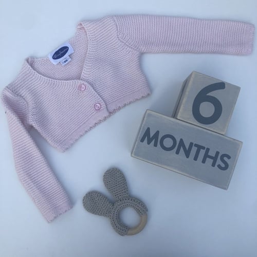 بلوفر من الصوف المحبوك