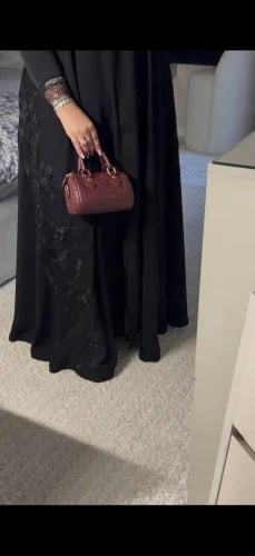 عباية نجلاء