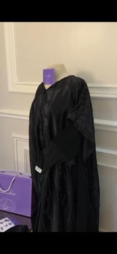Abaya with stretch chiffon sleeves velvet