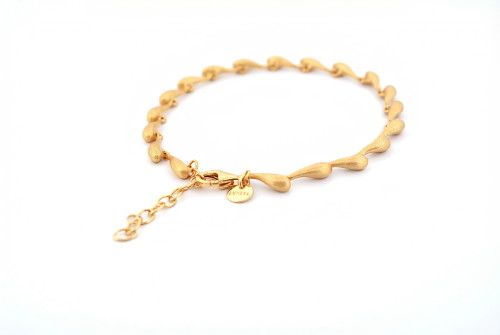Linked Gold Drop Bracelet