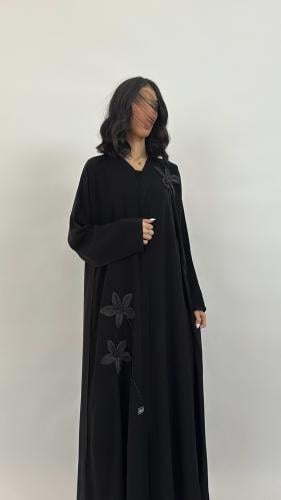 111 عباية ورد