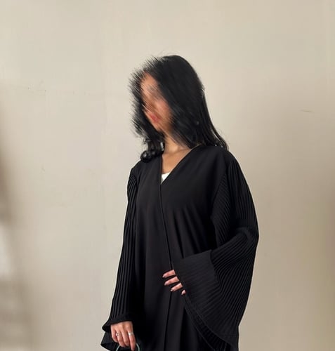 012 عباية رغد الاكمام كسرات