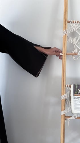 030 عباية الجوهره