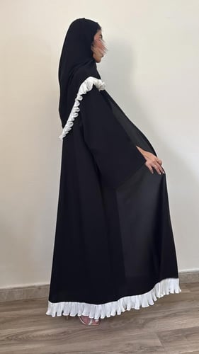 067 عباية عفاف