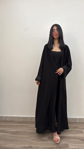 075 عباية نوف